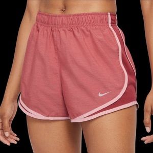 NEW! Nike Tempo Dri-Fit Active Shorts (XL)